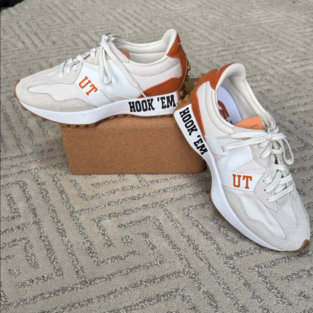 CUSTOM Texas Longhorns New
Balance 327 sneakers - size 7 - Picture 7 of 7